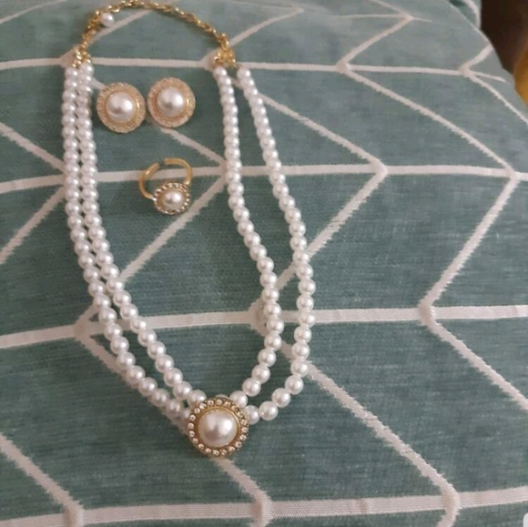 4pcs/set Elegant Vintage Pearl Necklace Set - Picture 2 of 2